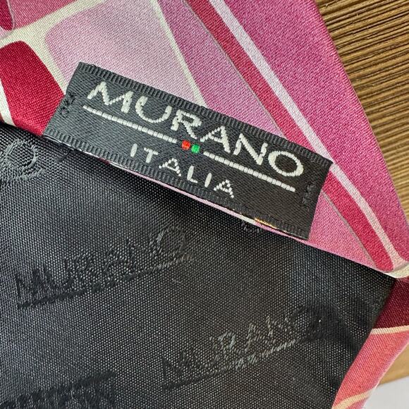 Murano Italia Mens Neck Tie 100% Silk Geometric Triangle Pattern Long 62"x4" - Picture 7 of 8